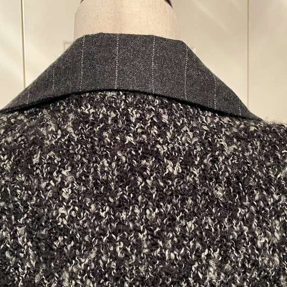 Beautiful Lorena Conti suit - Picture 8 of 13